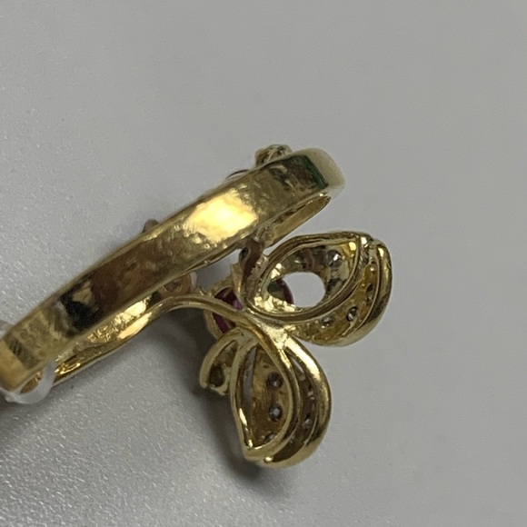 18K Yellow Gold Butterfly Ruby and Diamond Ring - Picture 4 of 7